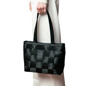 Harveys SeatBelt Bag Large Tote Purse 12x10x4 Black Seat Belt